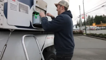 Guidelines on How to Charge Deep Cycle RV Battery